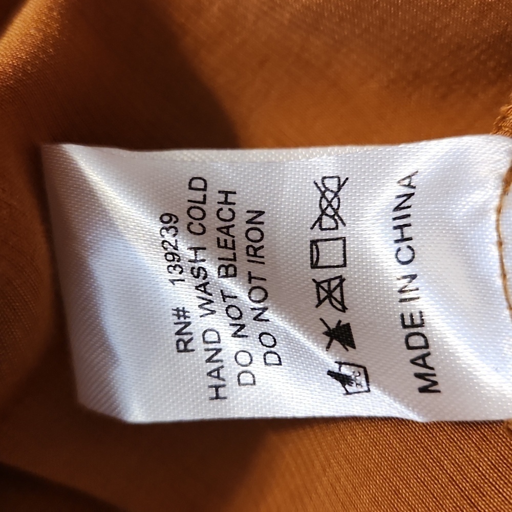 Do+Be Cocoa Brown Long Sleeve Crop Top Size S NWT - Picture 16 of 16